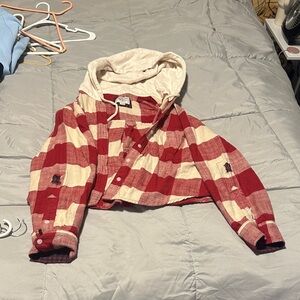 American Eagle Outfitters Red and Cream Plaid Crop flannel